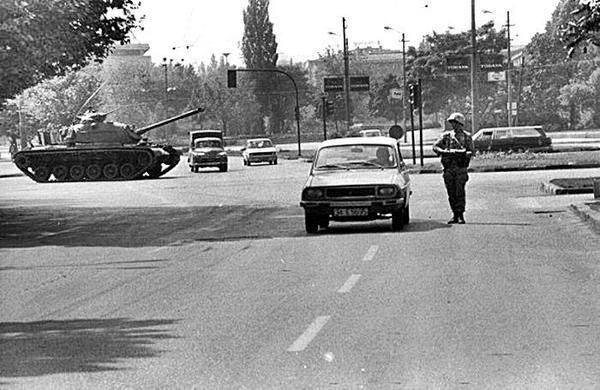 Kanlı İhtilalinin üstünden 44 yıl geçti 1